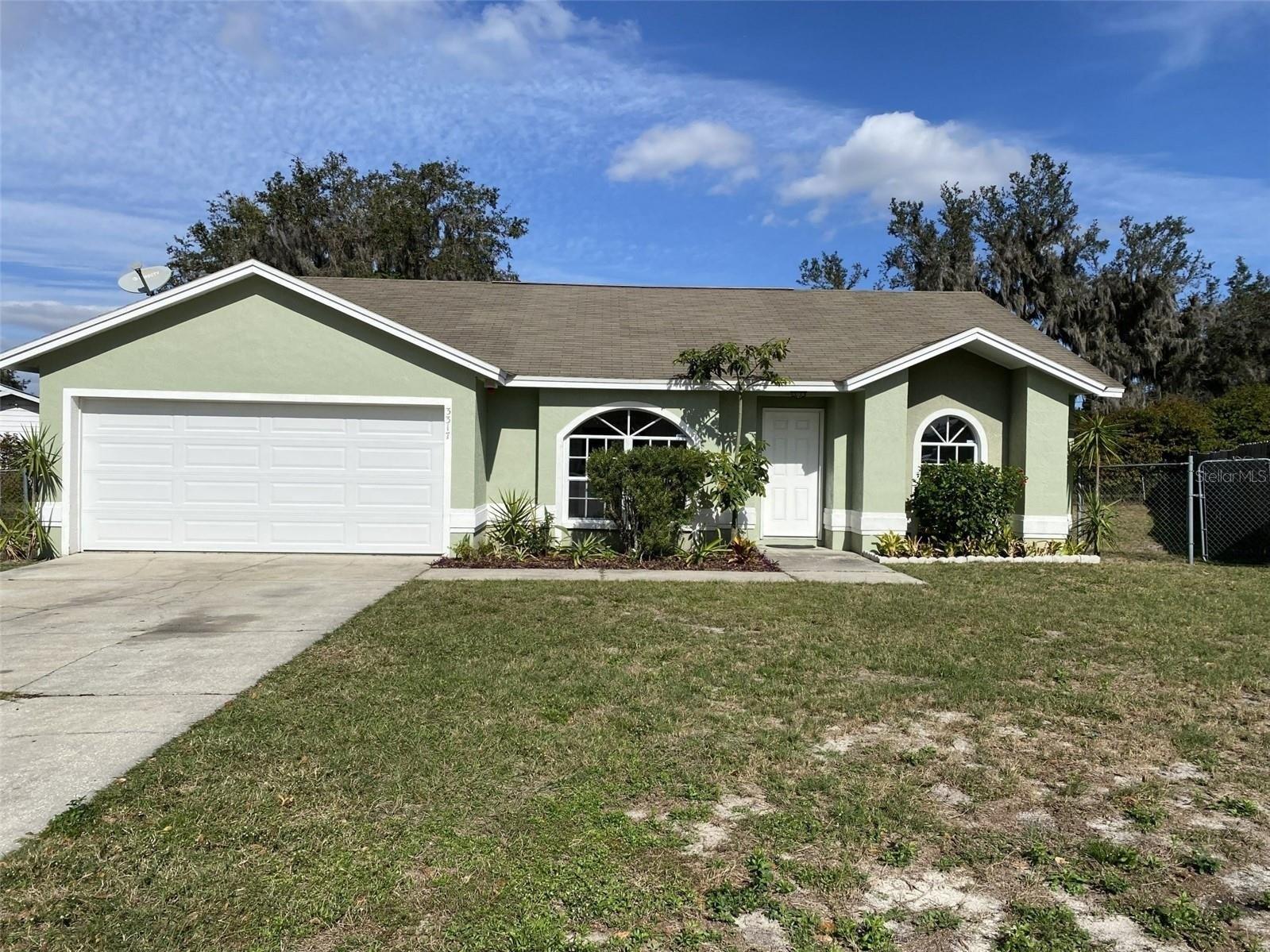 Queens Cove Loop, Winter Haven, FL 33880