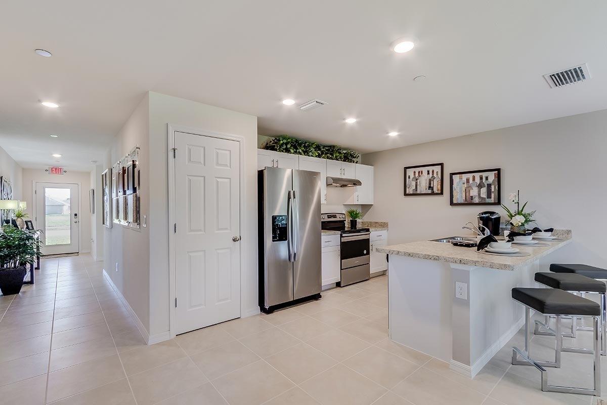 S Gator Cir, Cape Coral, FL 33909