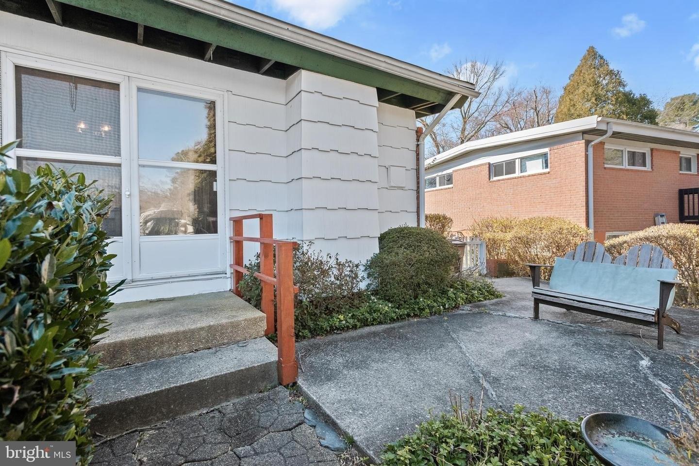 Dorothy Ln, Rockville, MD 20851