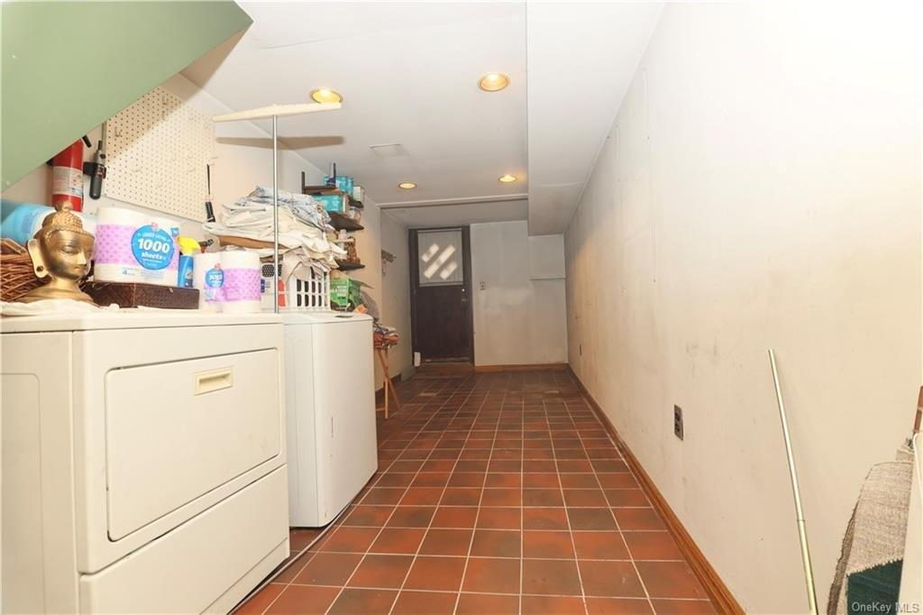 Westervelt Ave, Bronx, NY 10469