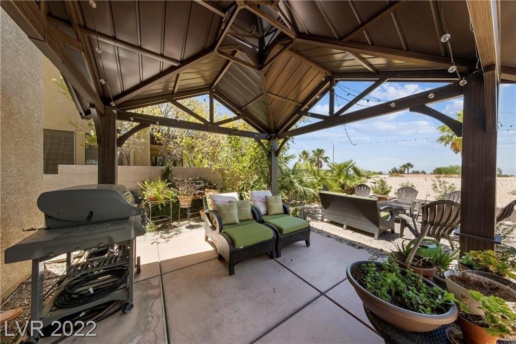 Sonatina Dr, Henderson, NV 89052