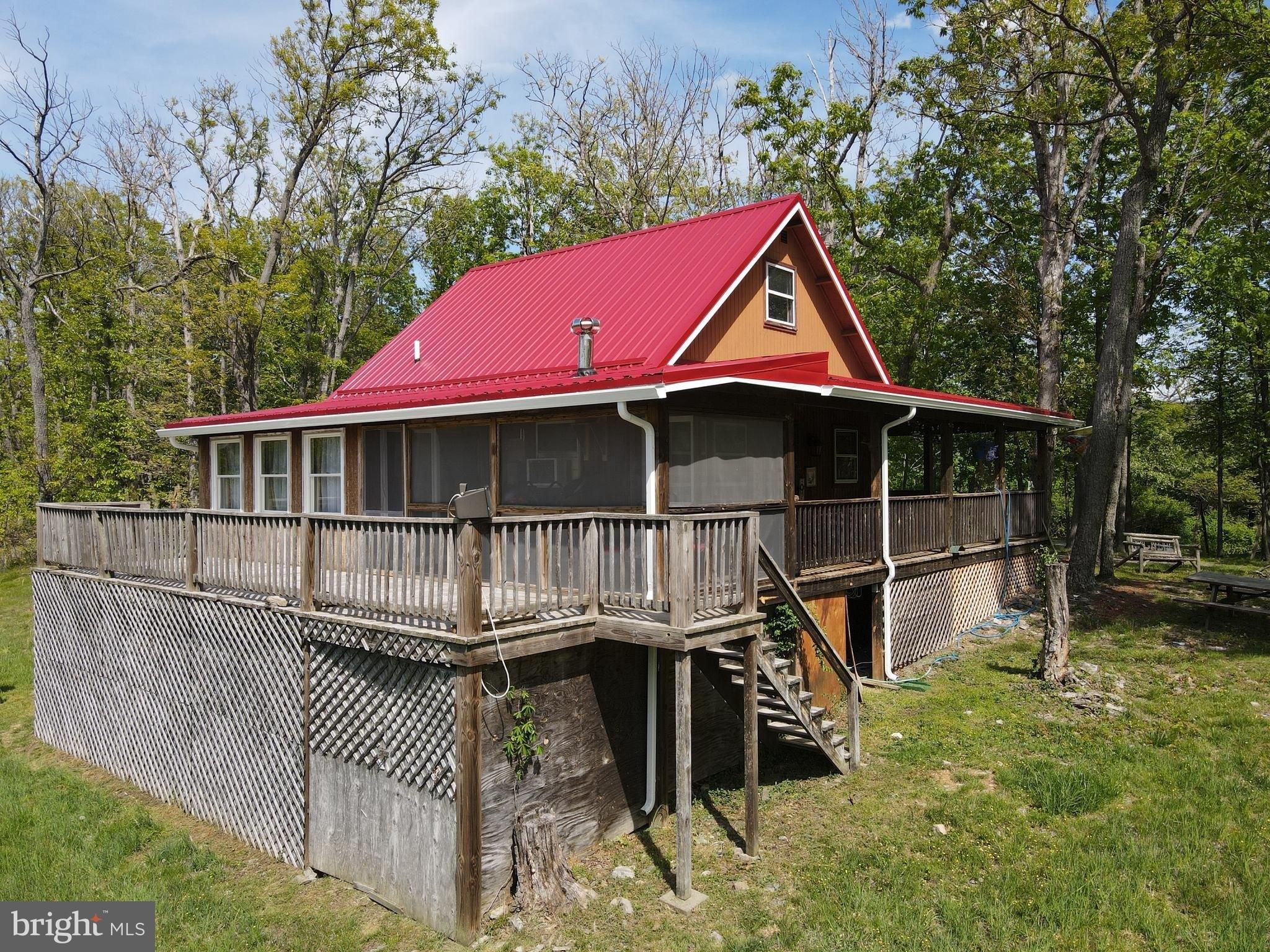 Cardinal Dr, Rio, WV 26755