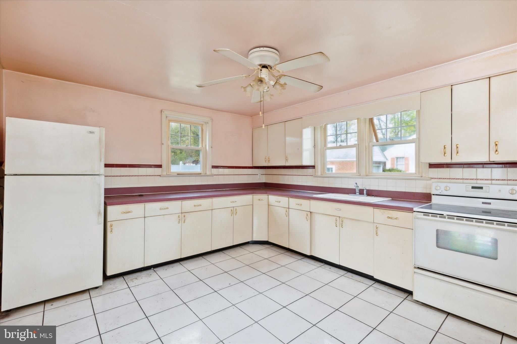 N Forrest Ave, West Norriton, PA 19403