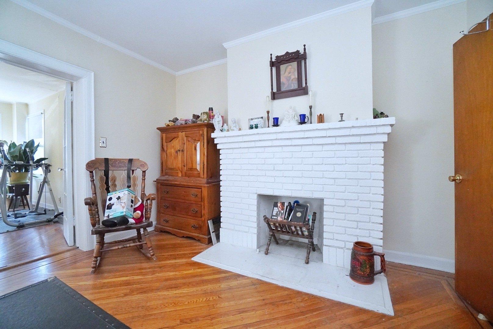 Tabor Ct, Brooklyn, NY 11219