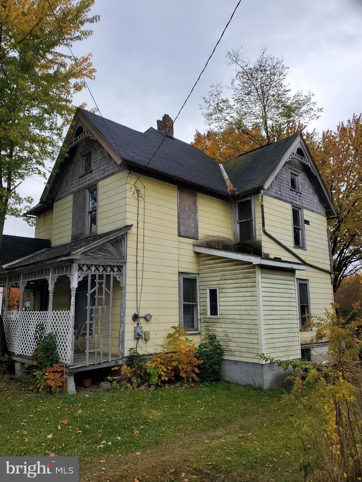 Buchanan Trl W, Greencastle, PA 17225