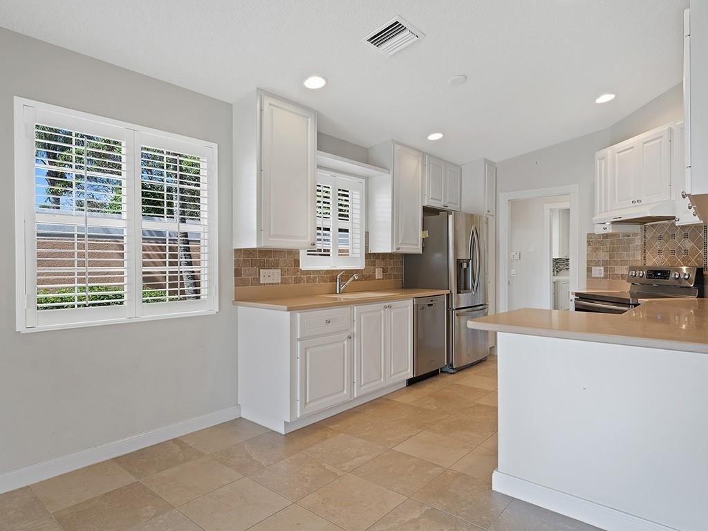 Corsica Sq, Vero Beach, FL 32967