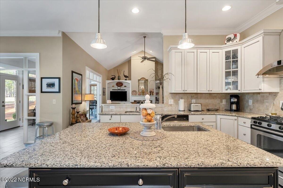 Augusta Dr, Southern Pines, NC 28387