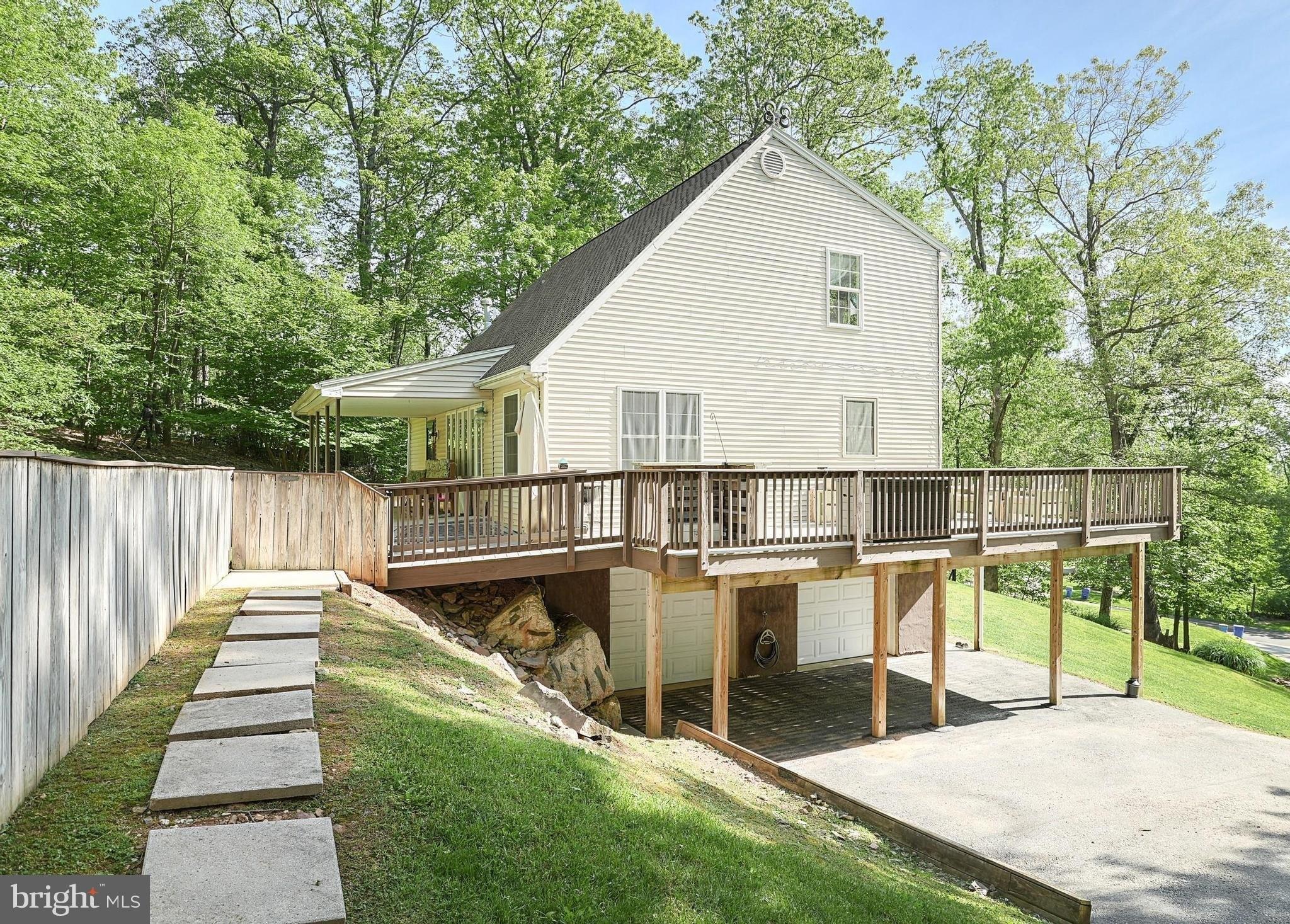 Rocky Ridge Rd, Spring Grove, PA 17362