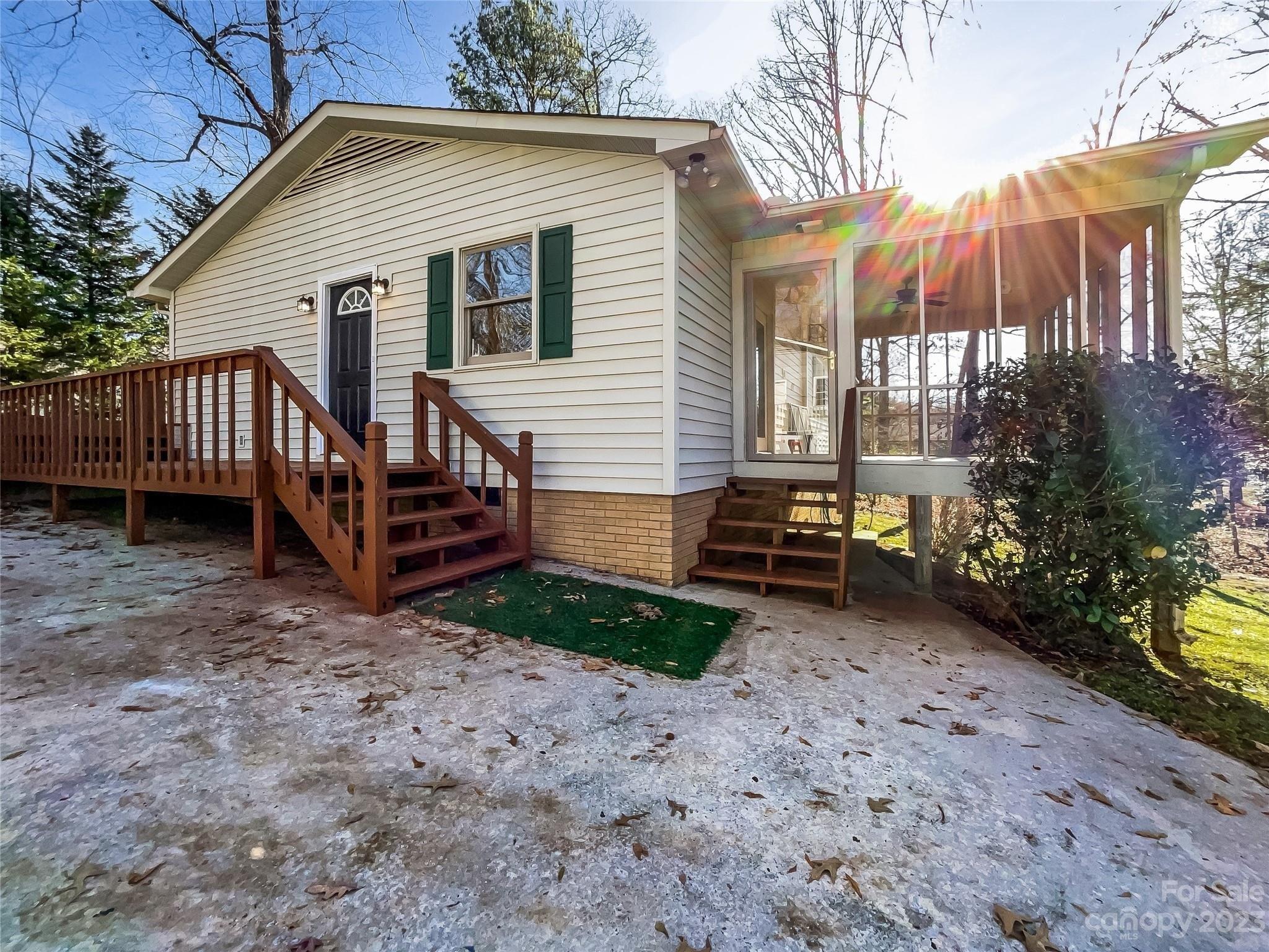 Davis St, Lancaster, SC 29720