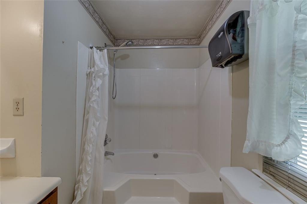 River Rd, Ellenwood, GA 30294
