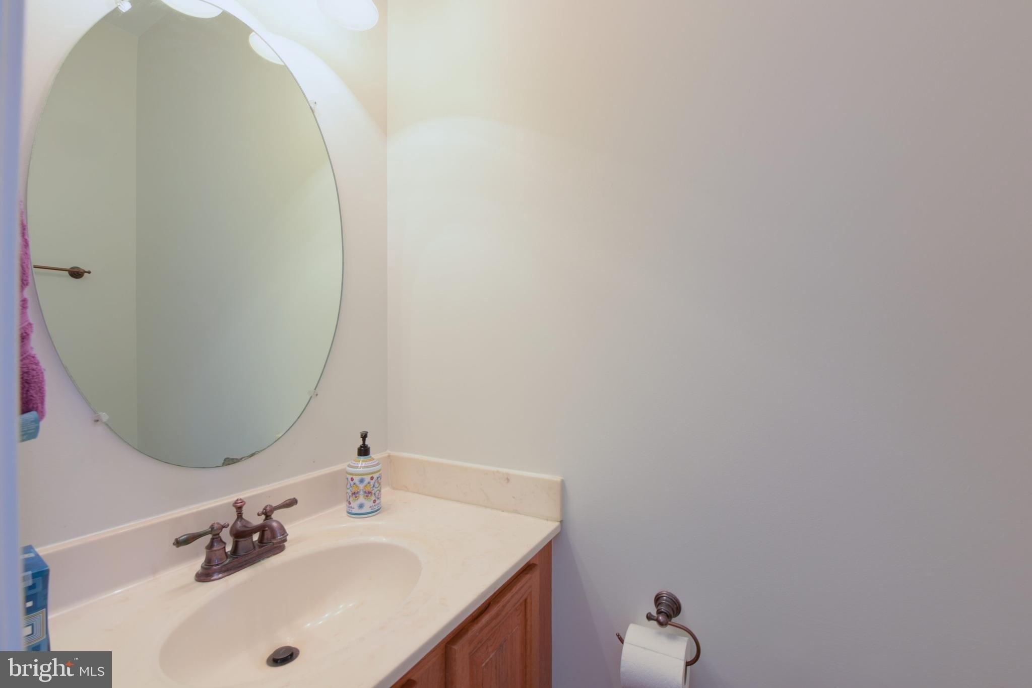 Woodland Ln, Alexandria, VA 22309