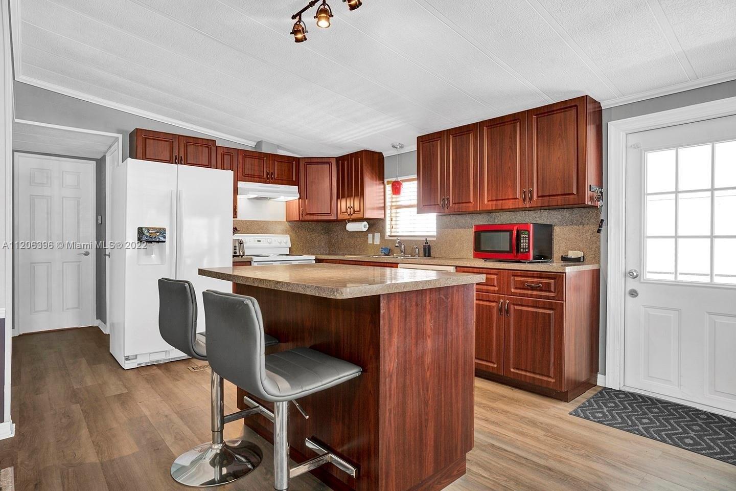 Sw 52nd St, Fort Lauderdale, FL 33312