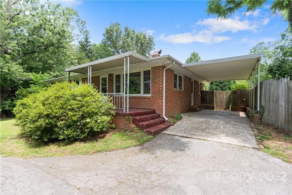 Old Spartanburg Rd, East Flat Rock, NC 28726