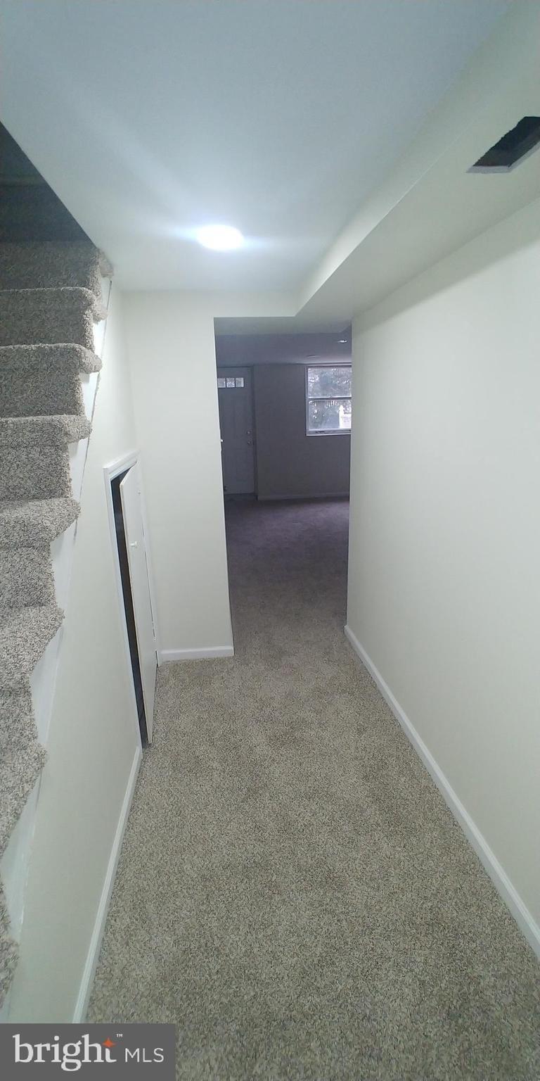 Genesee Dr, Philadelphia, PA 19154