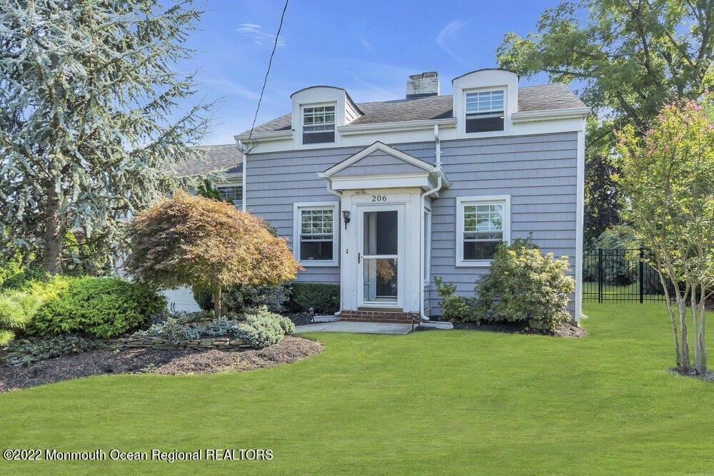 S Lincoln Ave, Oakhurst, NJ 07755