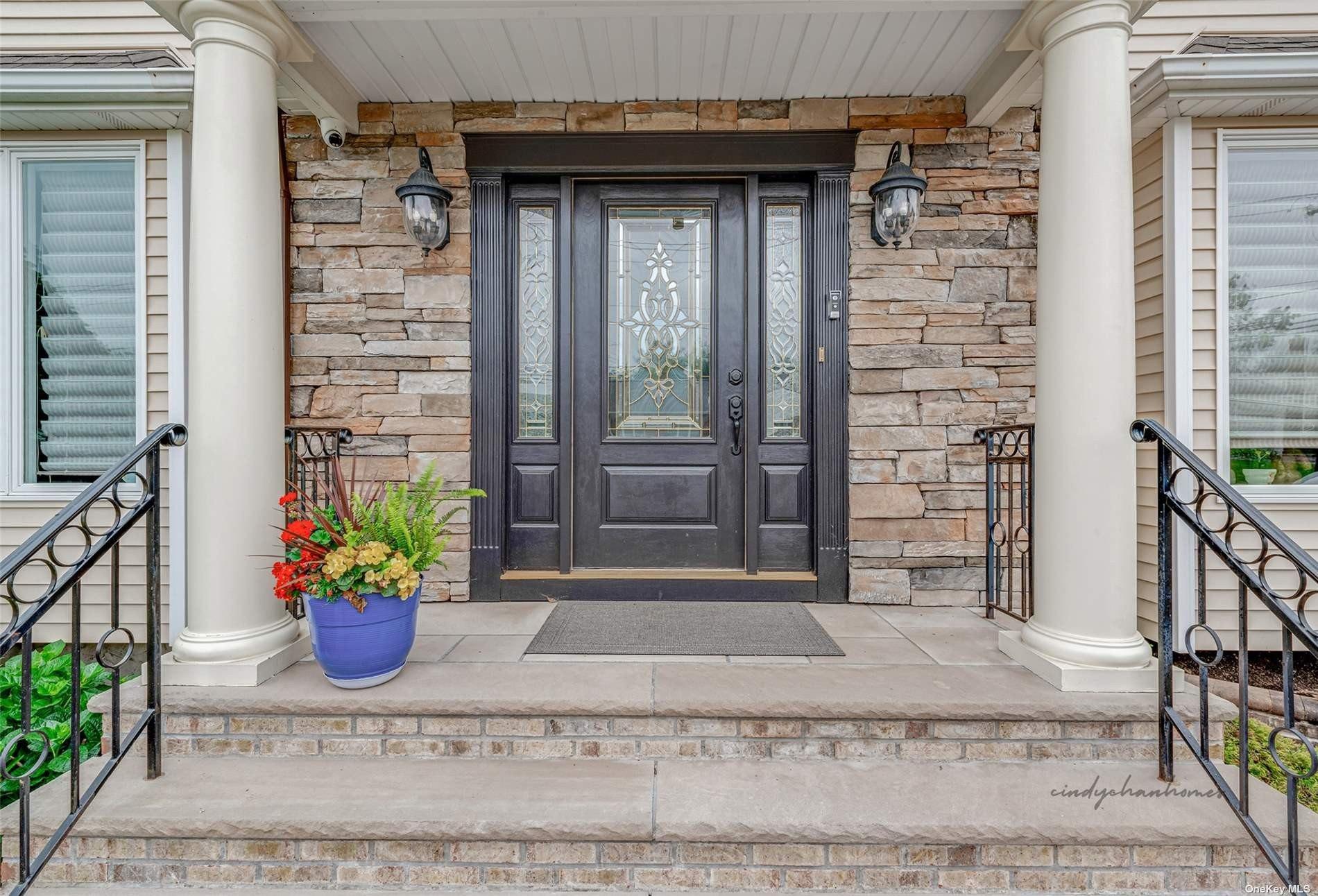 Haypath Rd, Old Bethpage, NY 11804