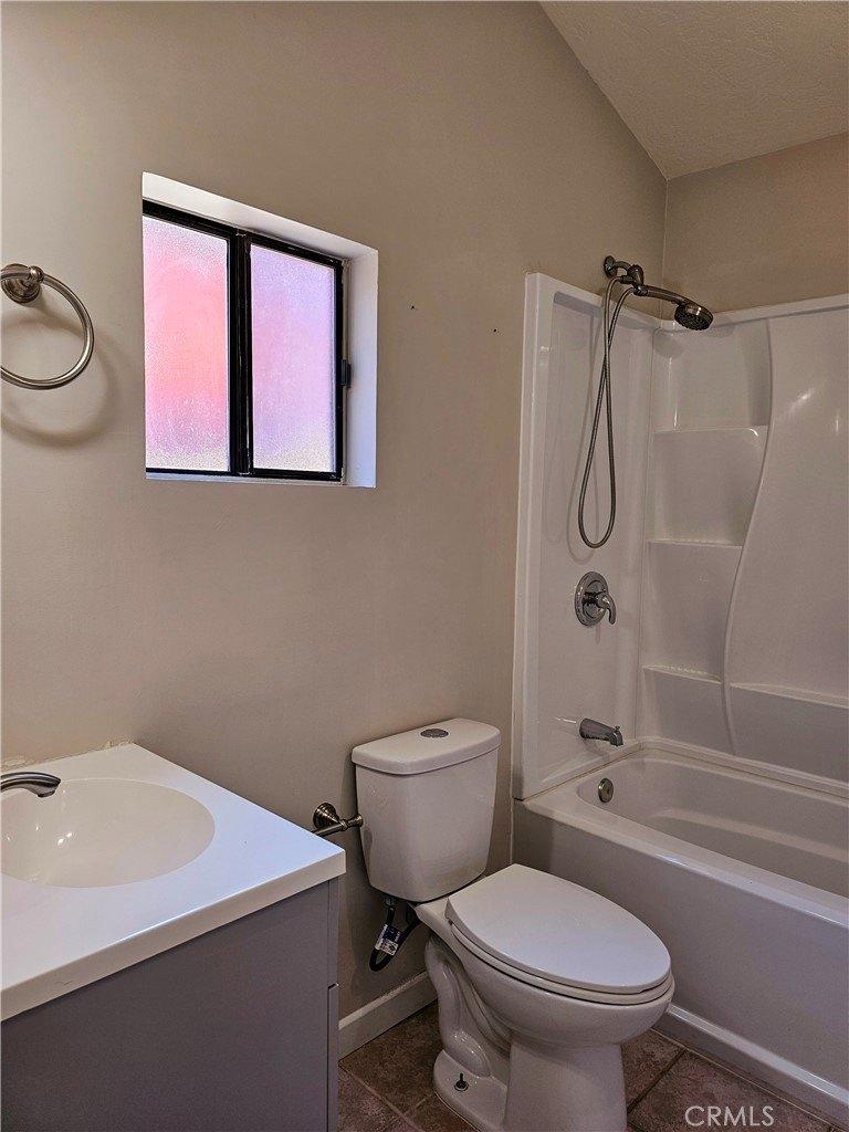Titan Ct, Escondido, CA 92026