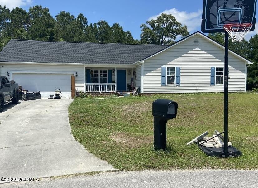 White Stone Ct, Jacksonville, NC 28546