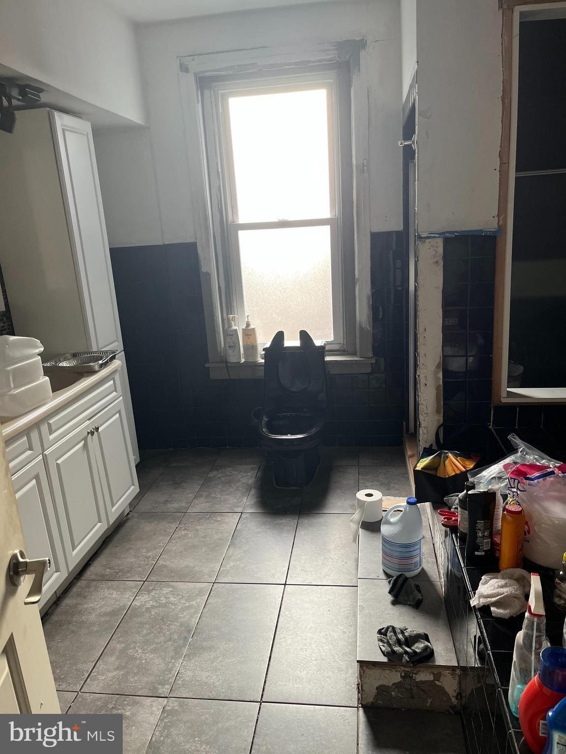 W Clearfield St, Philadelphia, PA 19132