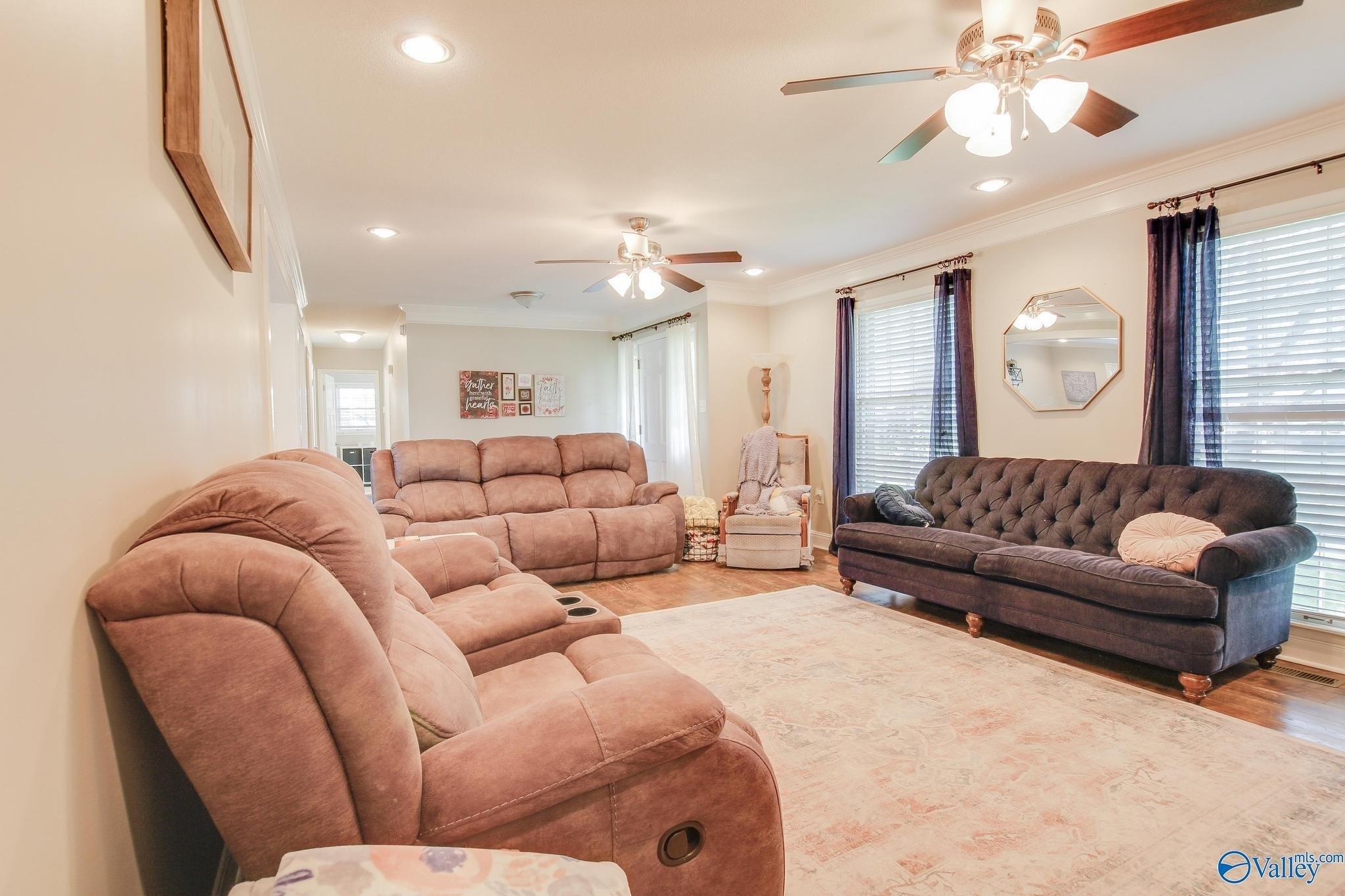 Mason Dr Nw, Hartselle, AL 35640
