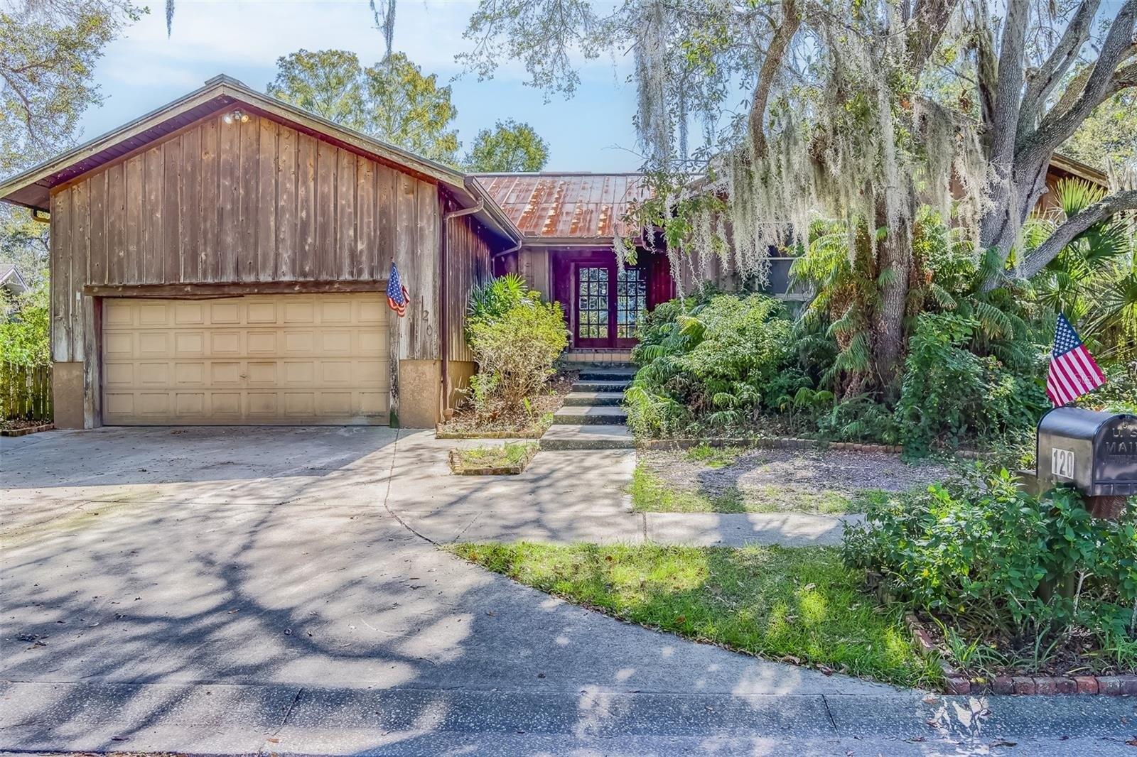 Woodland Ct, Safety Harbor, FL 34695