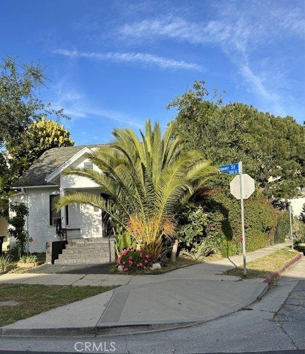 N Hoover St, Los Angeles, CA 90029