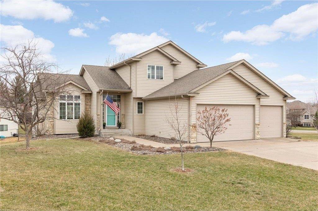 Westwind Ct, Lindstrom, MN 55045