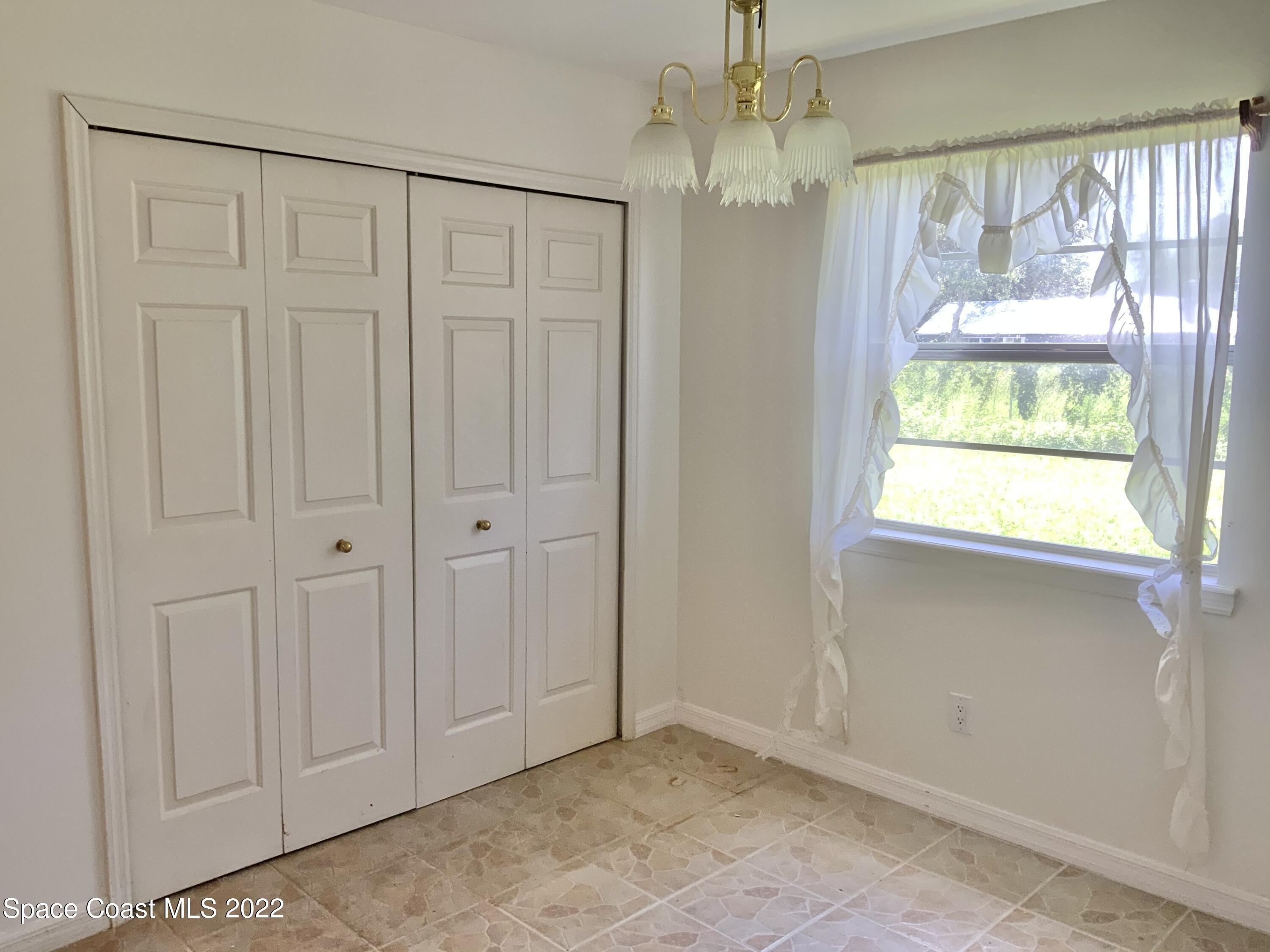 Giralda Cir Nw, Palm Bay, FL 32907