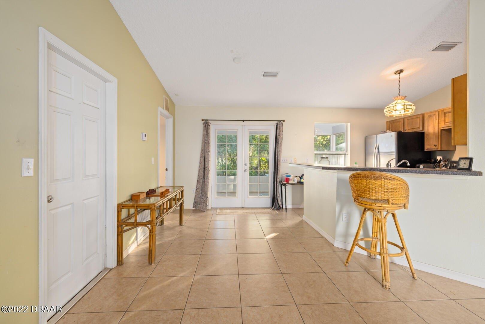 Quebec Ave, De Leon Springs, FL 32130