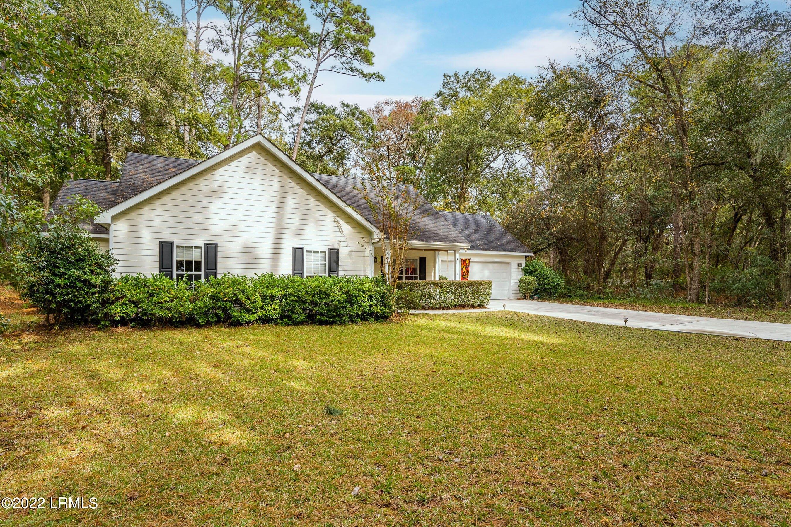 Sea Gull Dr, Beaufort, SC 29907