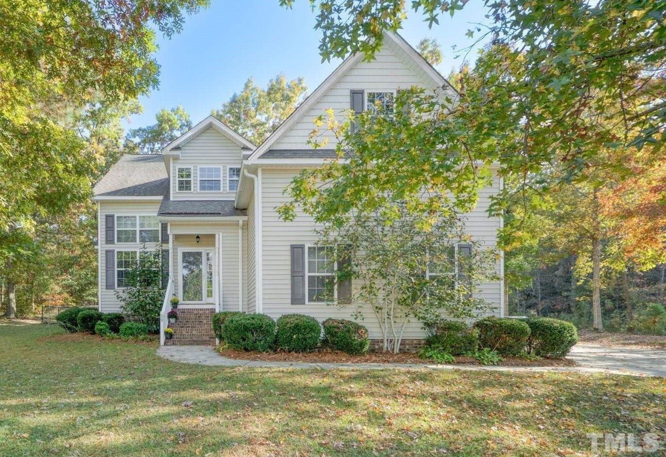 Joni Ct, Four Oaks, NC 27524