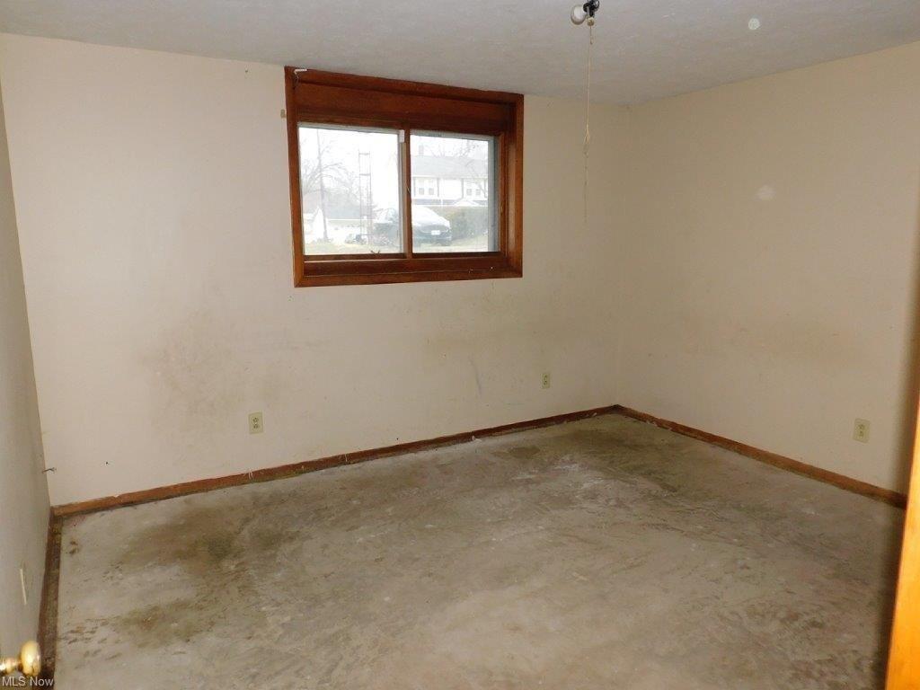 W 17th St, Ashtabula, OH 44004