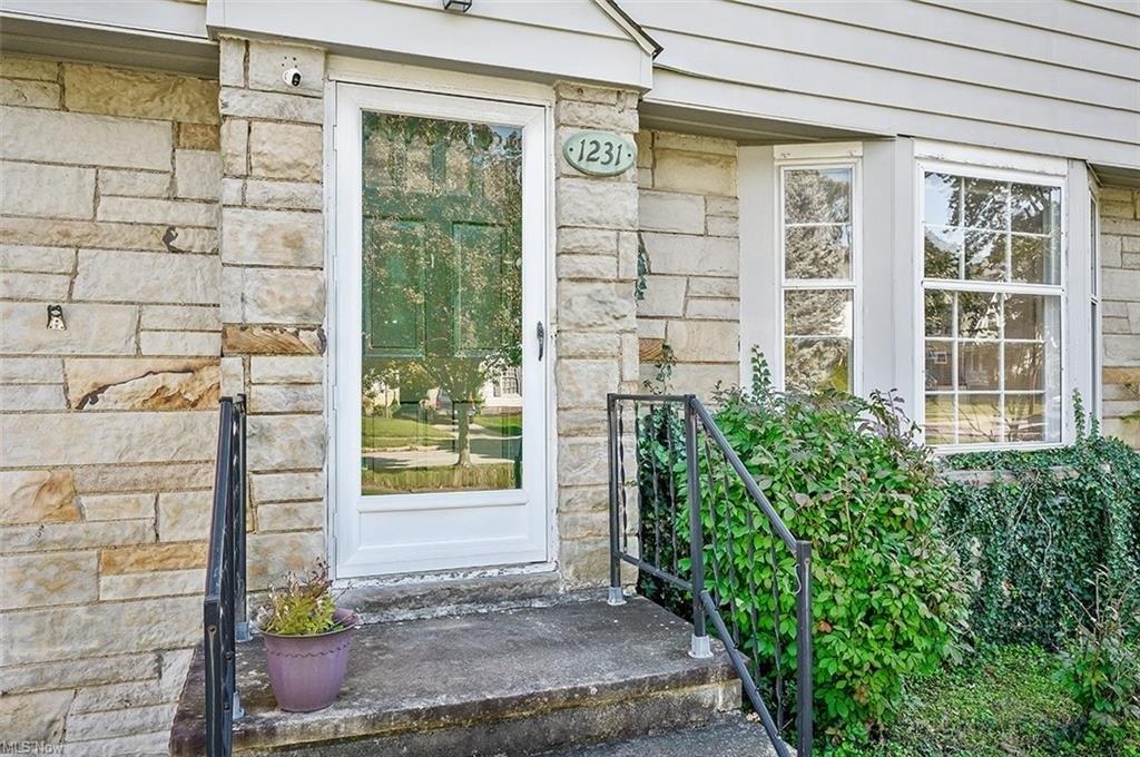 Winston Rd, Cleveland, OH 44121