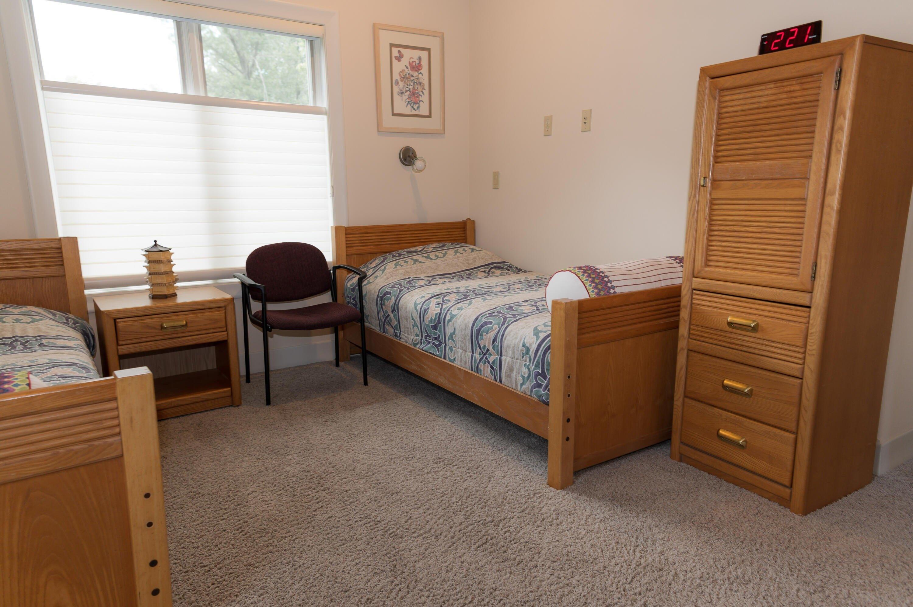 Cedar Creek Dr, Battle Creek, MI 49015