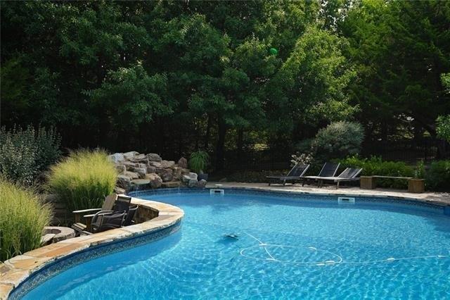S Graham Rd, Pleasant Hill, MO 64080