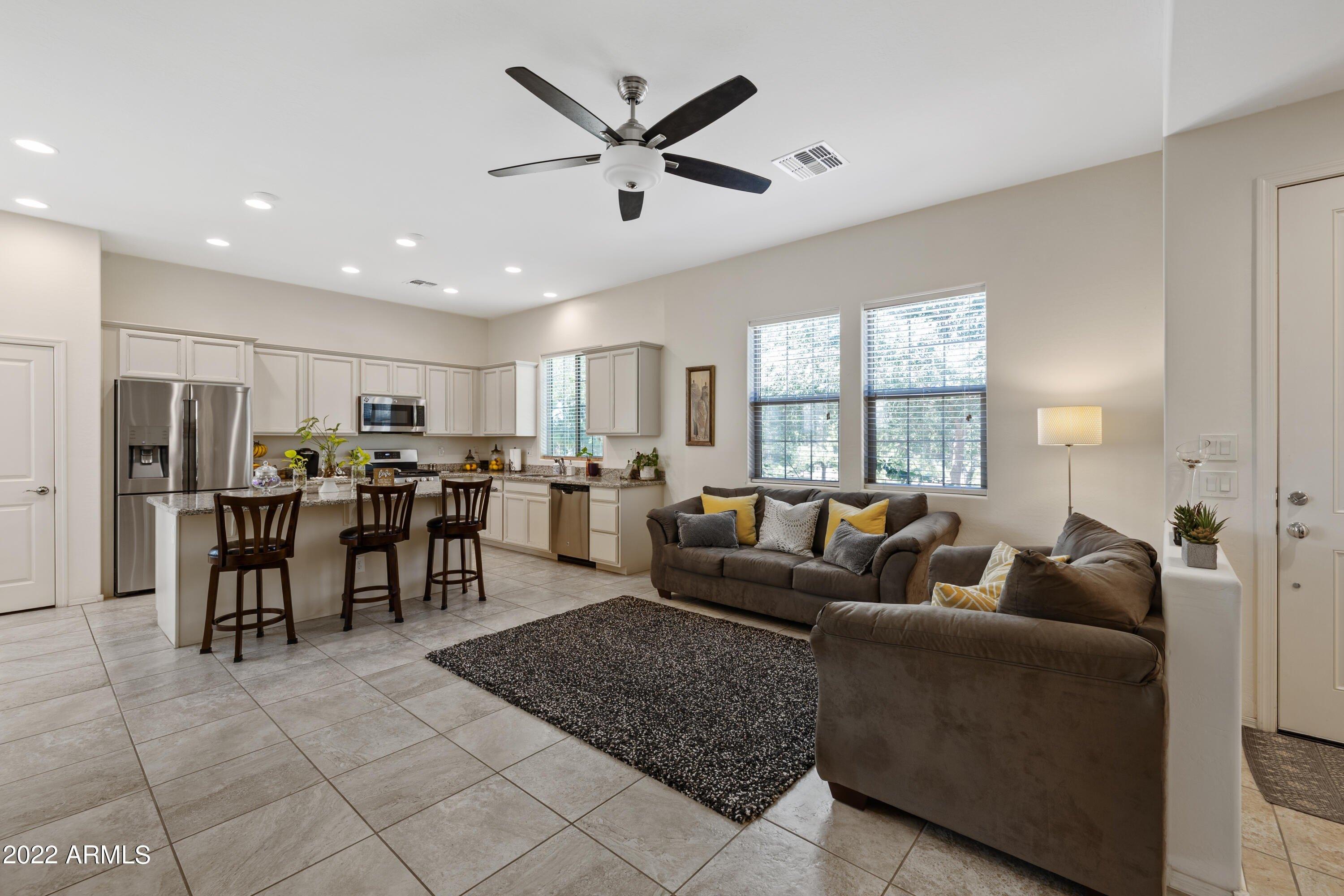 W Wilshire Dr, Goodyear, AZ 85395