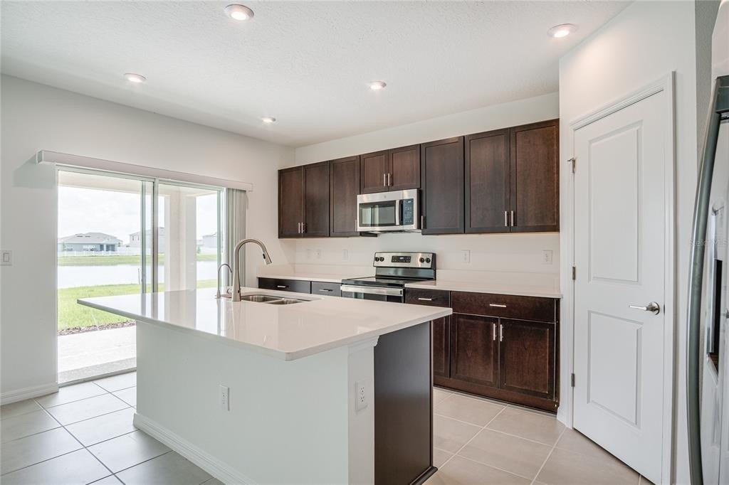 Aquamarine Ln, Kissimmee, FL 34758
