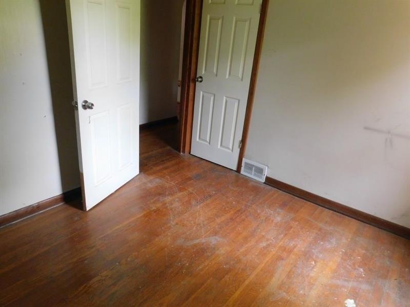 Shenango Rd, Beaver Falls, PA 15010