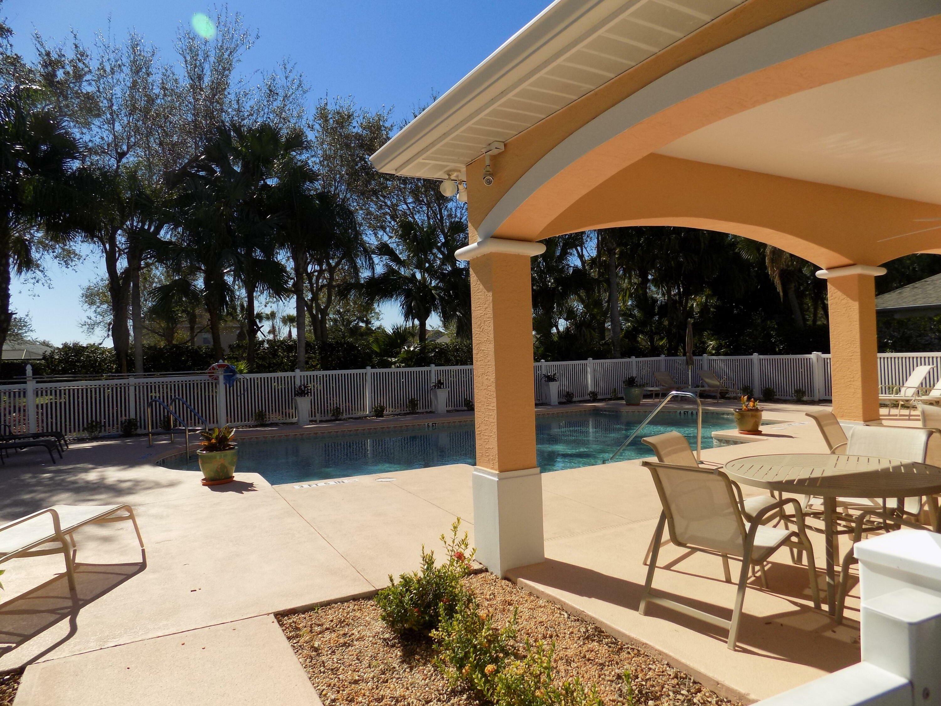 W Tangerine Sq Sw, Vero Beach, FL 32968