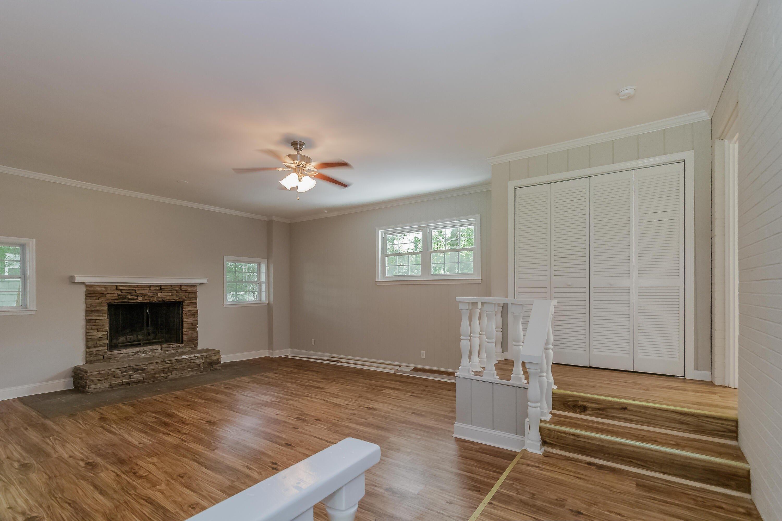 Oakland Dr, La Fayette, GA 30728