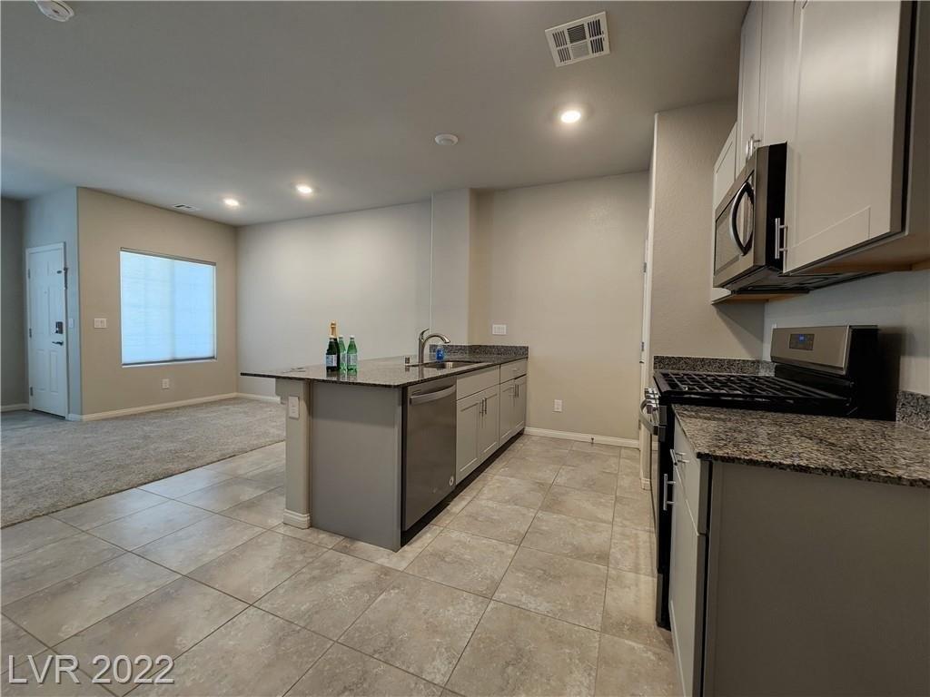 Sunray Point St, North Las Vegas, NV 89084