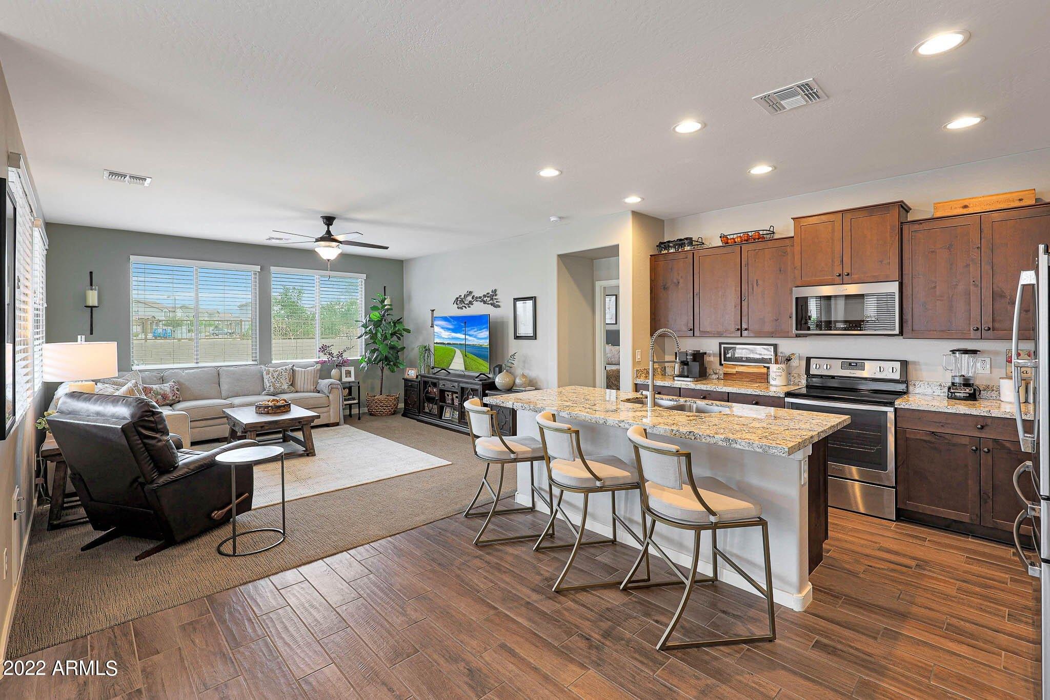N Loma Vis, Mesa, AZ 85213