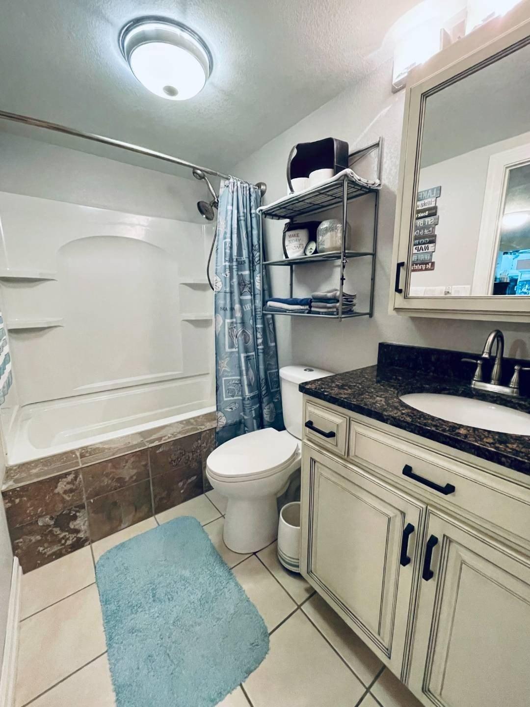E Lakeview Dr, Robinson, IL 62454