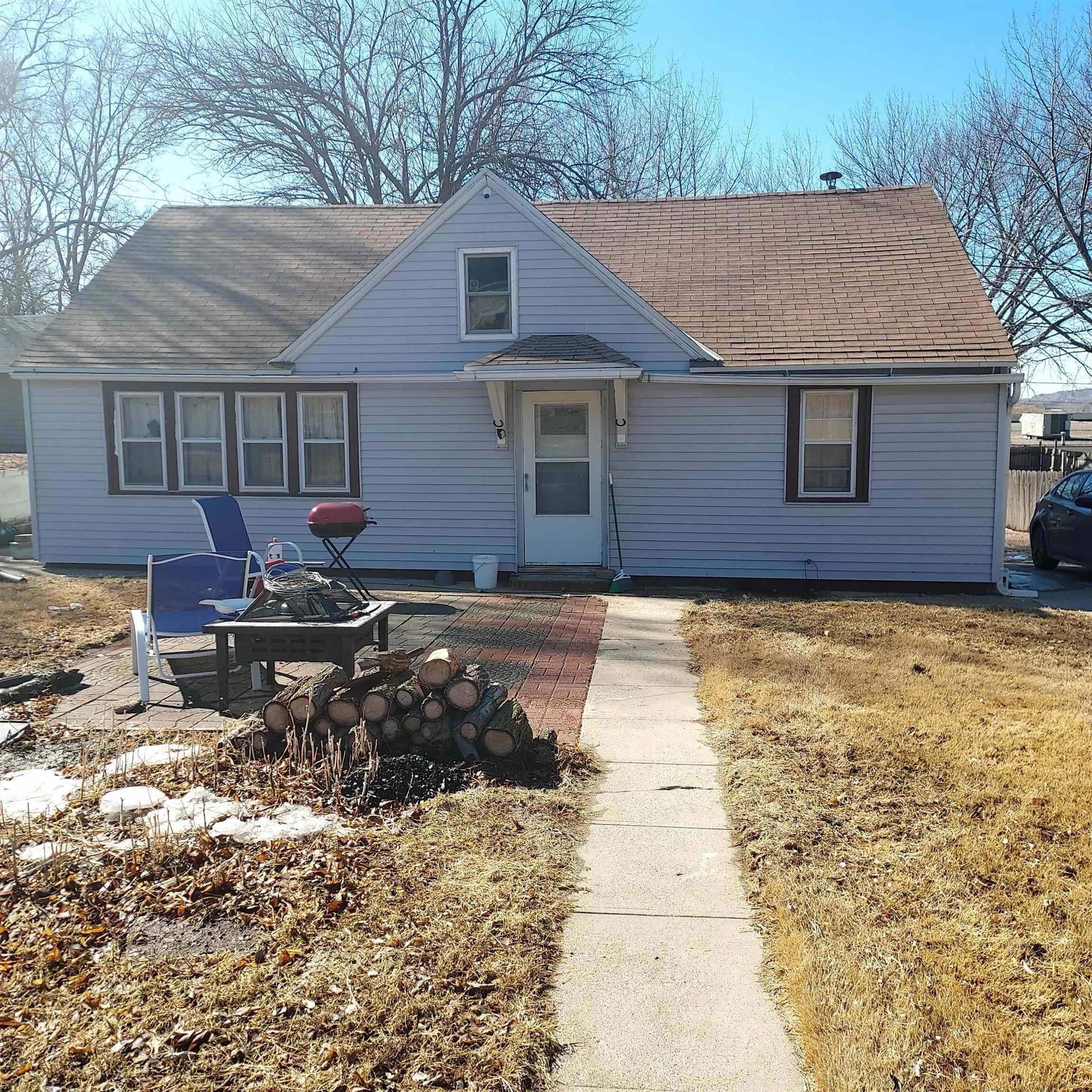 S Fairmount St, Sioux City, IA 51106