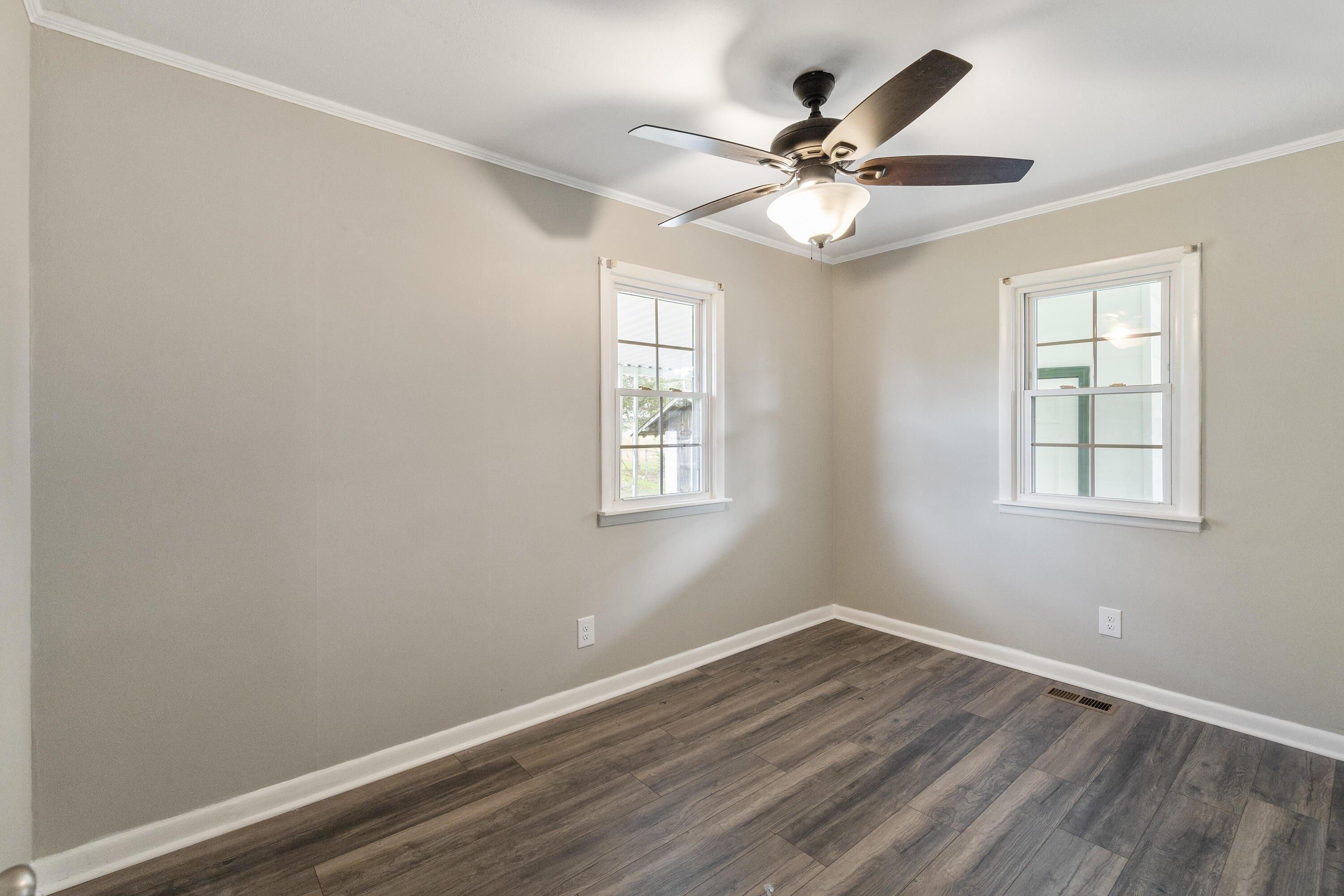 Bailey St, Greeneville, TN 37745