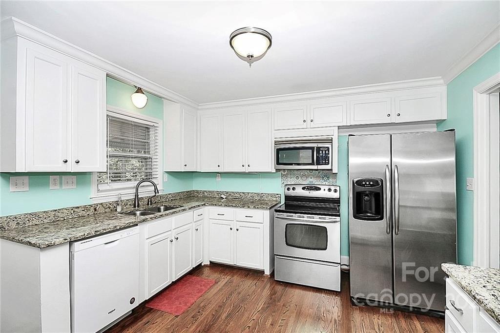 Winfield Dr, Charlotte, NC 28205