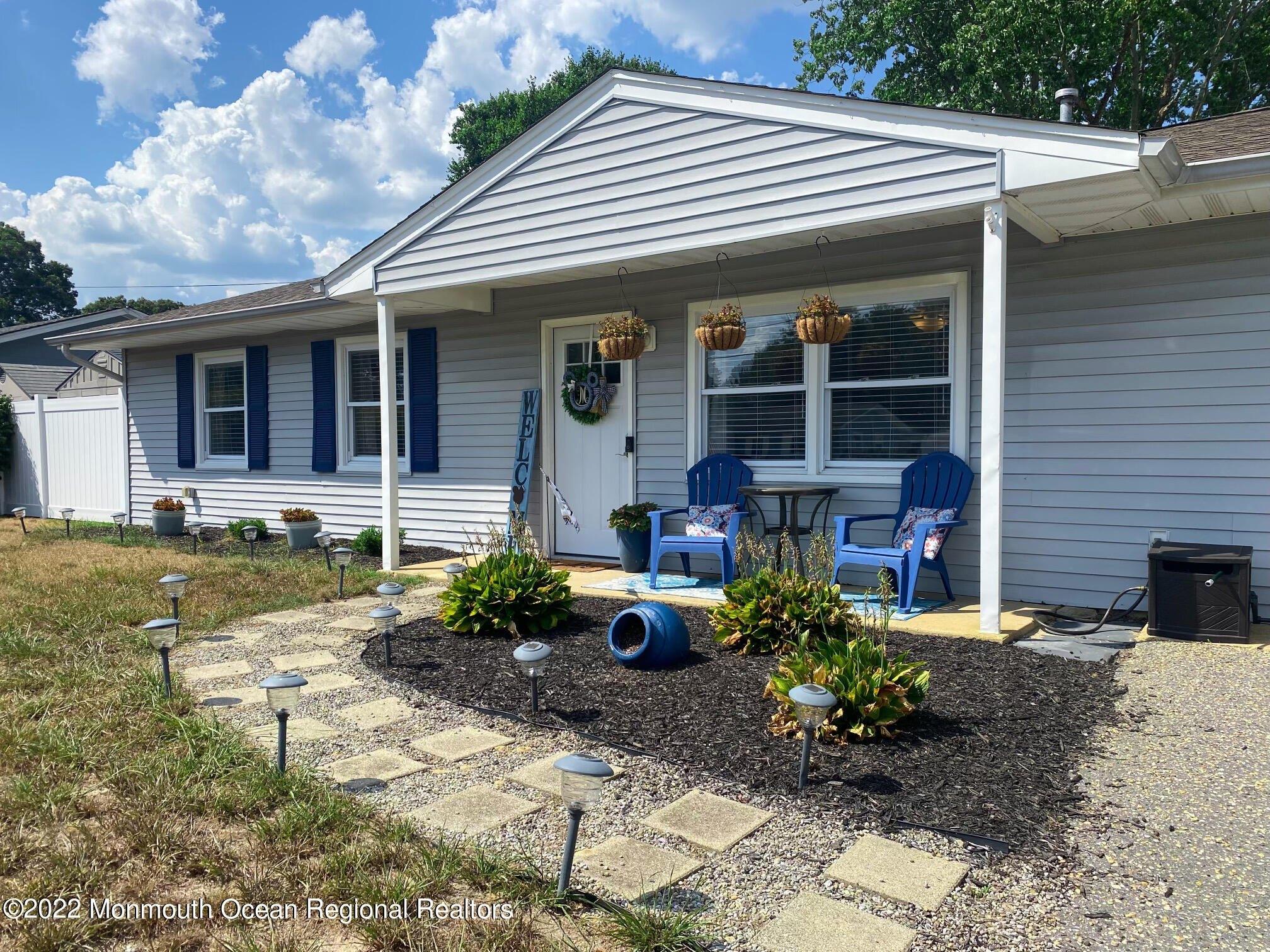 Sycamore Dr, Lanoka Harbor, NJ 08734