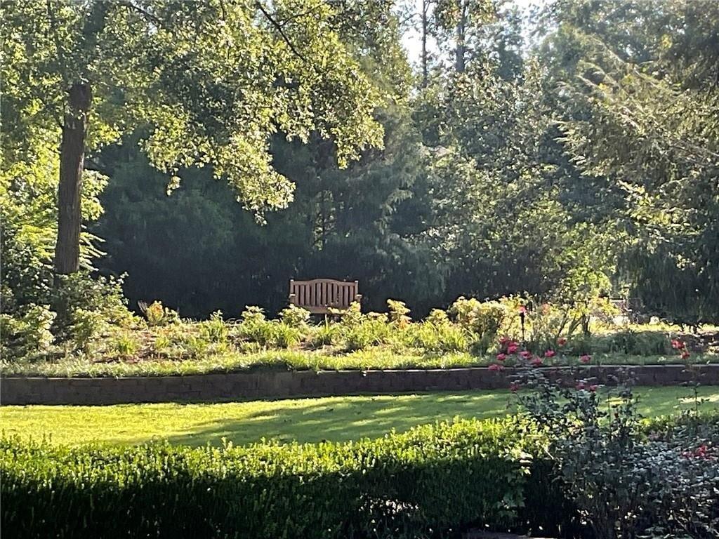 Sassafrass Ln, Powder Springs, GA 30127
