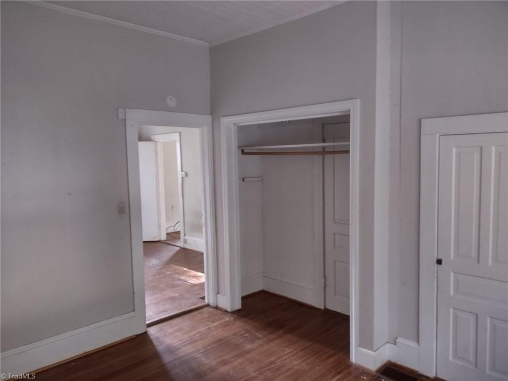 Efird St, Winston Salem, NC 27105