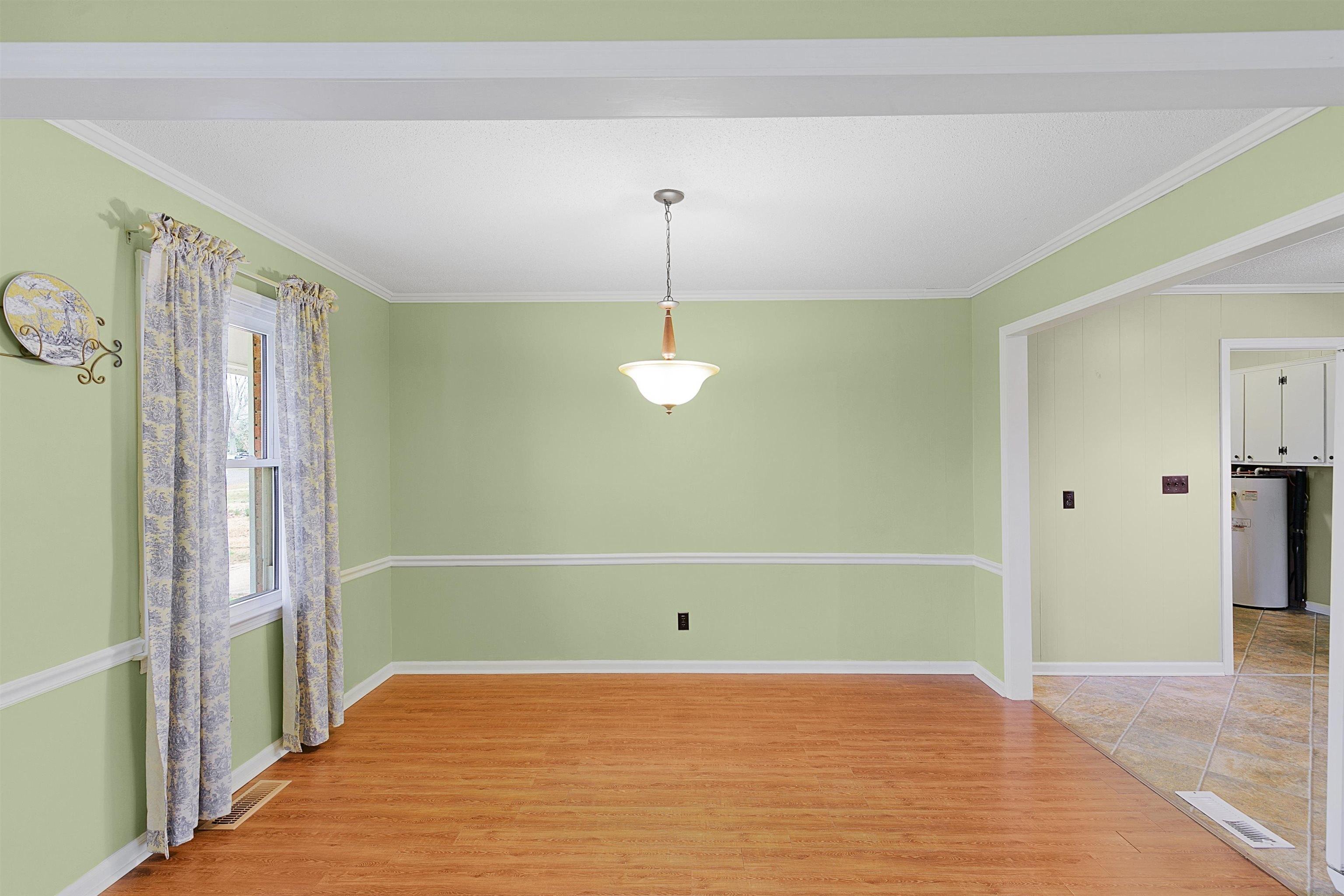 Aspen Ave, Jackson, TN 38301